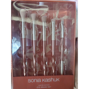 Get Glam with Sonia Kashuk Limited Edition 5-Piece Eye Brush set